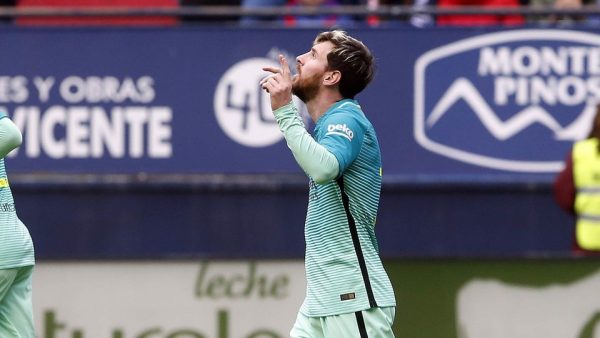 Messi comemora um gol em Pamplona