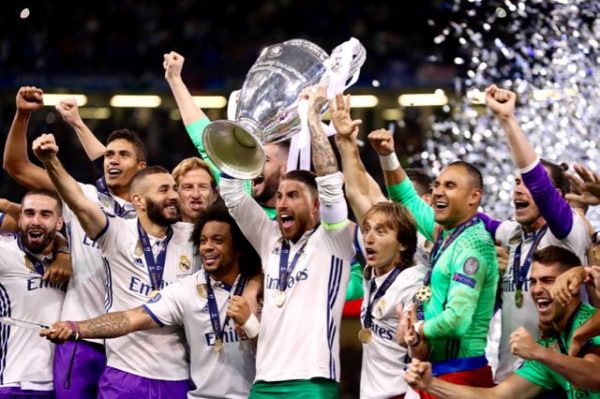 Os craques do Real Madrid com o troféu da Champions League