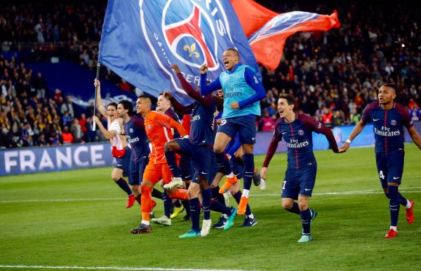 Os craques do PSG festejam o título francês